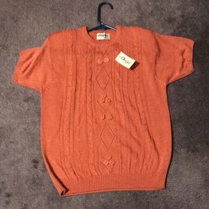 ♥️ Vintage Free Size Women’s Orange Sweater. Never Worn .